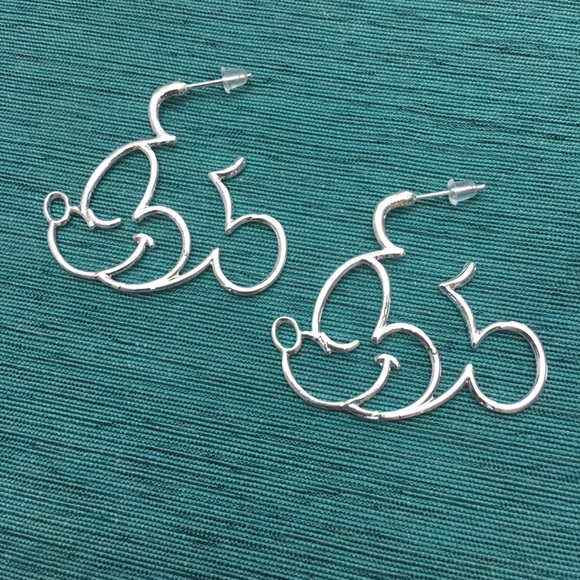 Jewelry - (N1) Silver Mickey Earrings